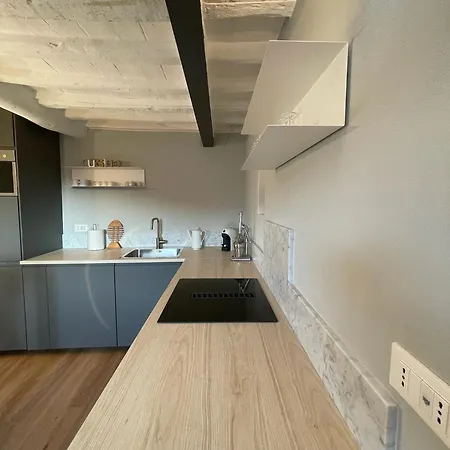 Souvenir Apartment